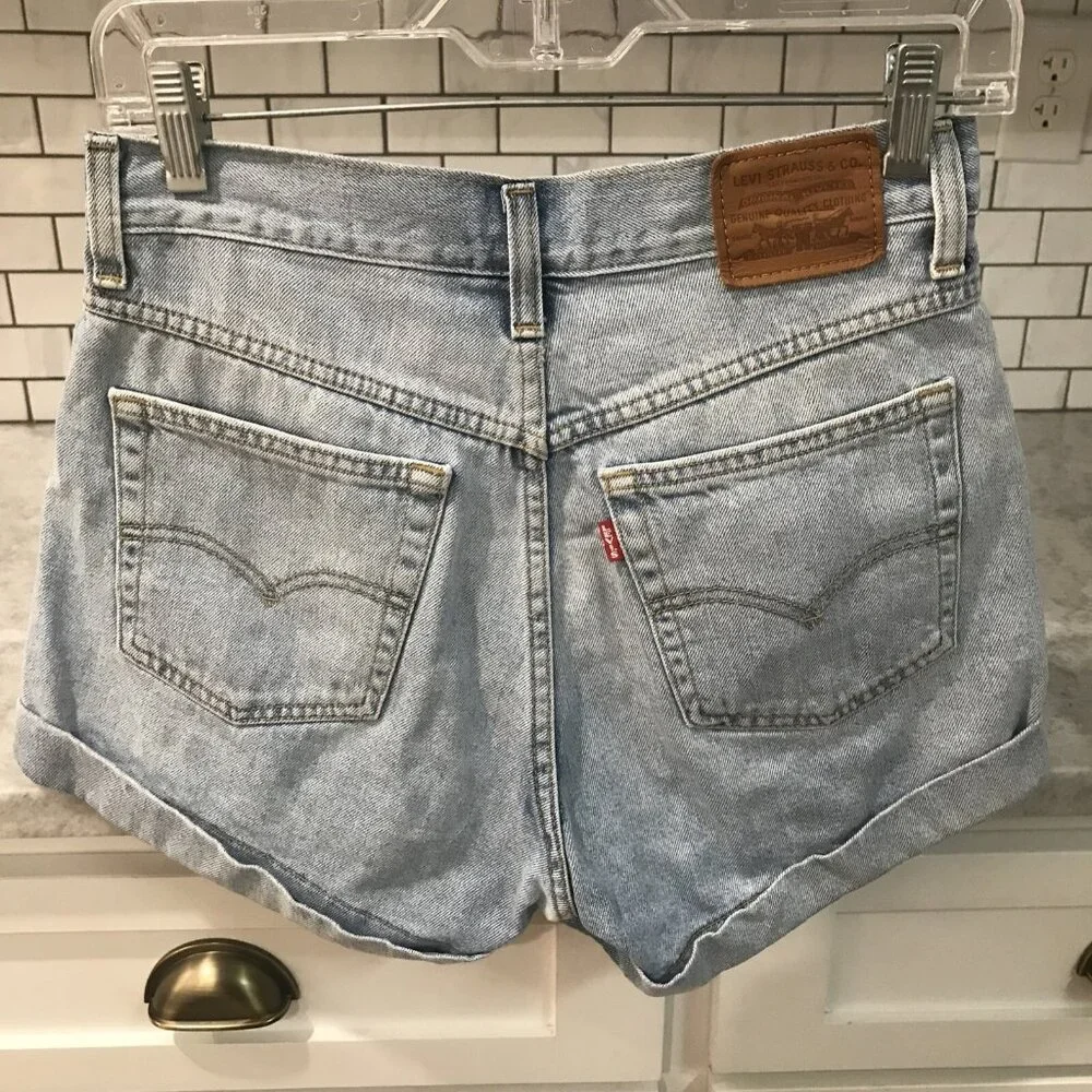Levis Denim Shorts Womens 26 Blue Jean Cuffed Coastal Cowgirl Light Wash Western